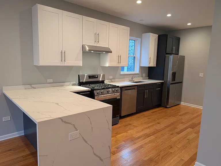 W 18th Pl — Photo 7