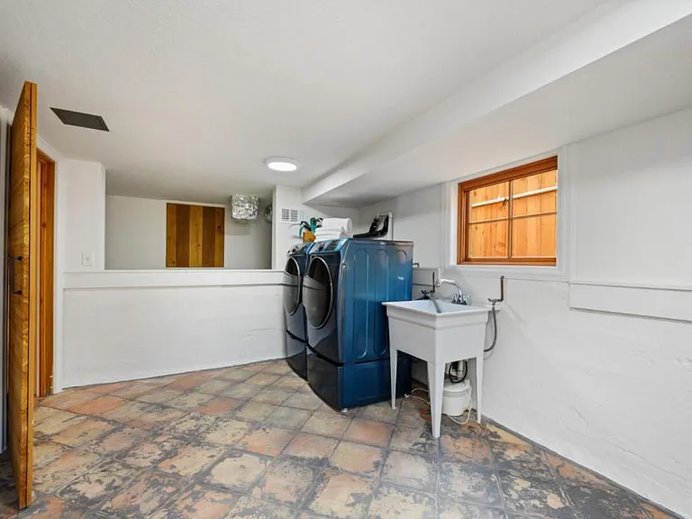 219 Taylor Blvd — Photo 31