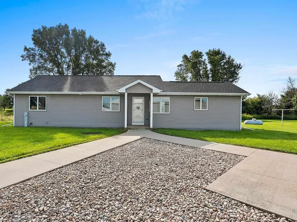 W4251 Highway 10, Menasha, WI 54952