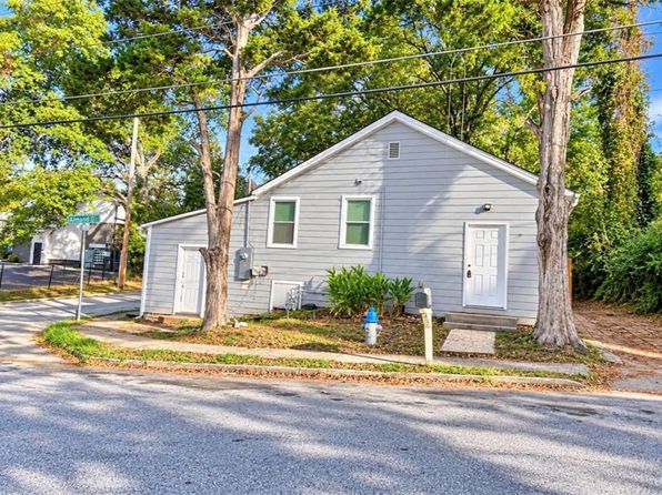 2161 Park Ter