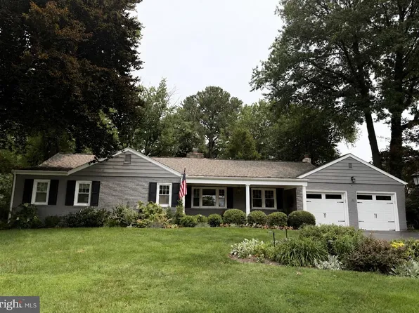 7 Westover Cir, Wilmington, DE 19807