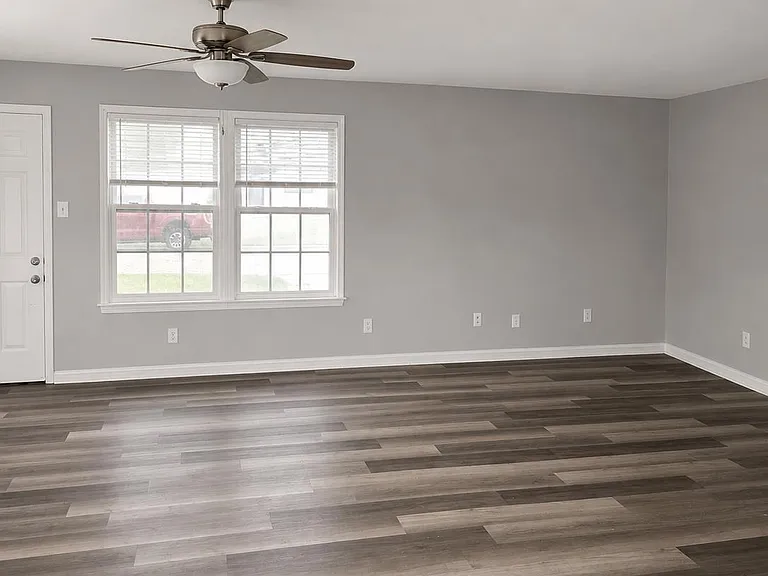 116 N Glencoe Cir — Photo 3