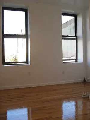 Rented by Tower Brokerage | media 9