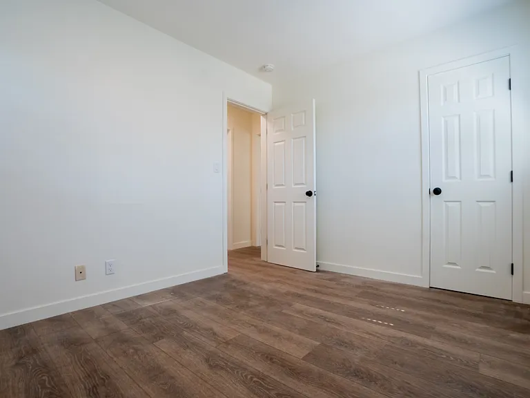 376 N Batavia St #A — Photo 9