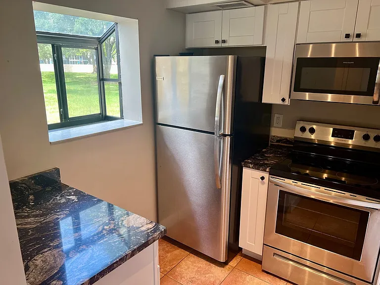 5769 Gardens Dr — Photo 8