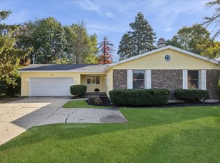 53 N McLean Blvd, Elgin, IL 60123