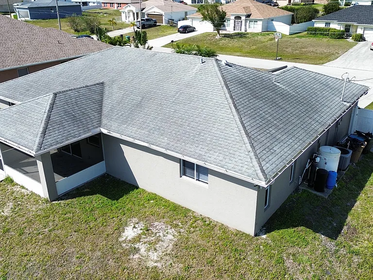 413 NW 16th Pl — Photo 36
