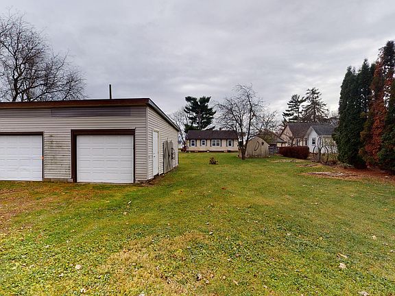 4th image of 20574 W Gale Ave
