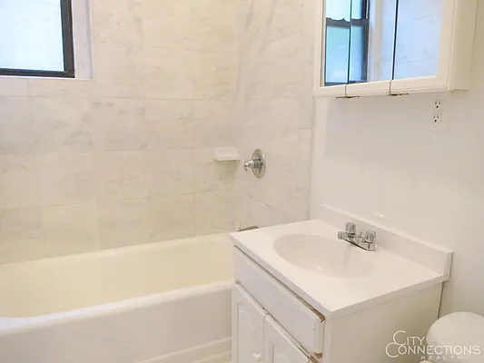 Rented by City Connections Realty | media 31