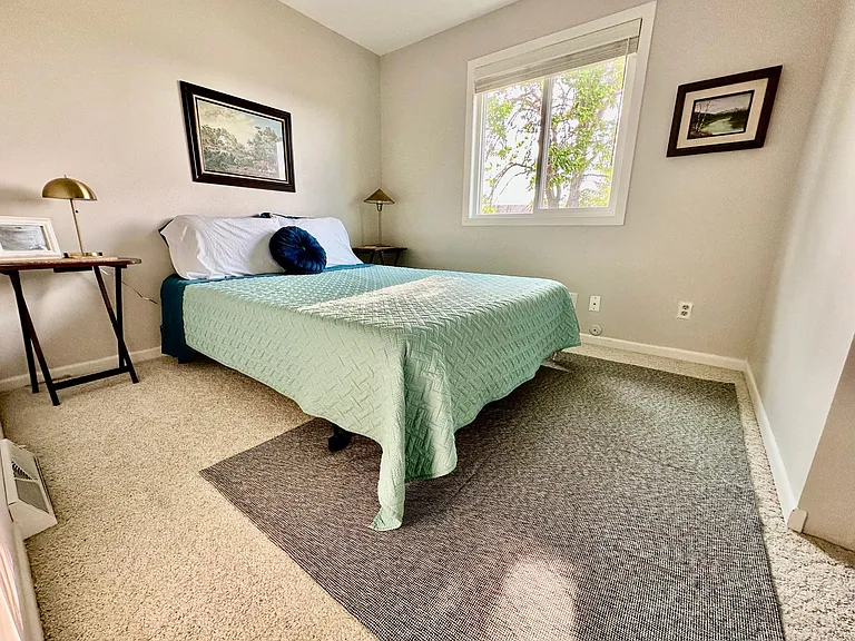 611 Fairmont Ct — Photo 10