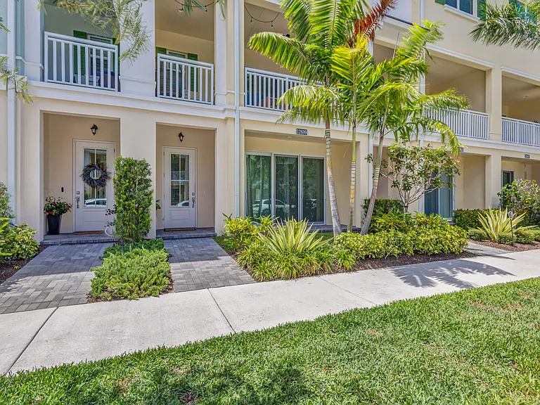 12609 Machiavelli Way — Photo 3