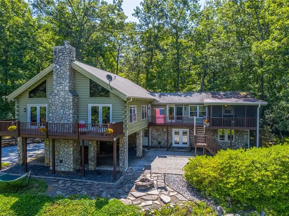 109 Dorothy Ln, Pickens, SC 29671