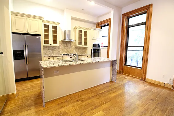 Rented by Superior Homes | media 31