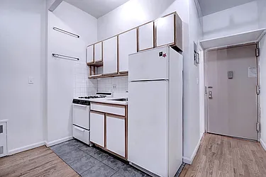 Rented by Urbane Brokerage