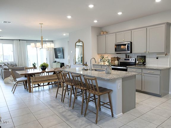 3rd image of 18143 W Paraiso Drive
