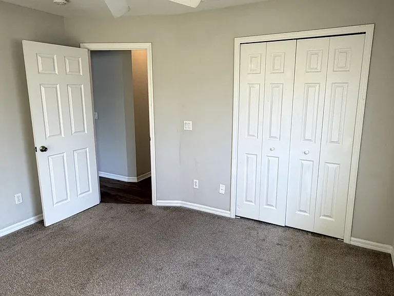 1229 SE 21st Pl — Photo 17