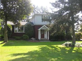 4077 Susan Dr, Williamsville, NY 14221