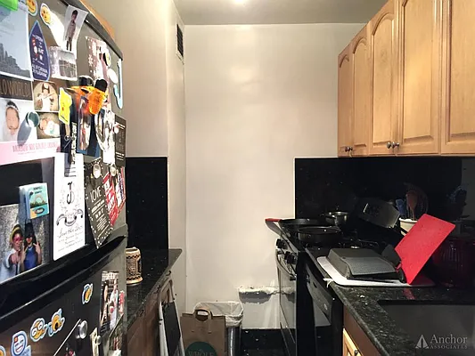 Rented by Anchor Associates | media 18