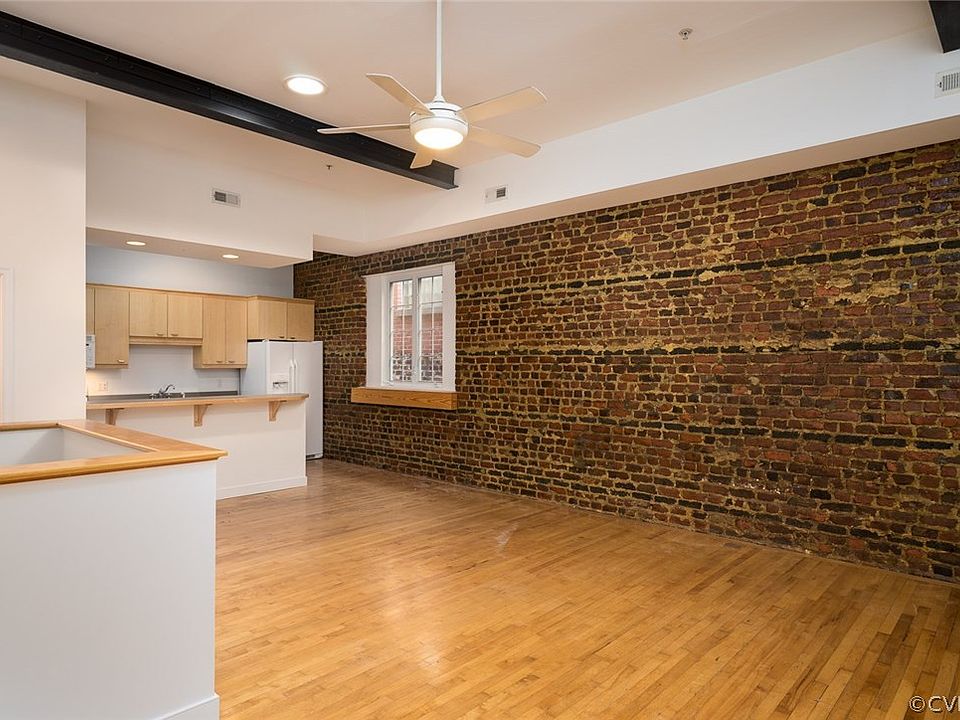 1st image of 212 Franklin St #3