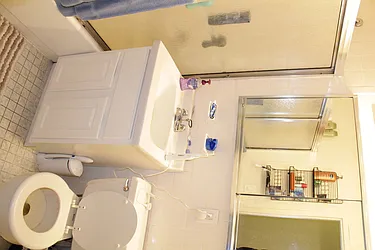 Rented by Eljay Realty, Co.