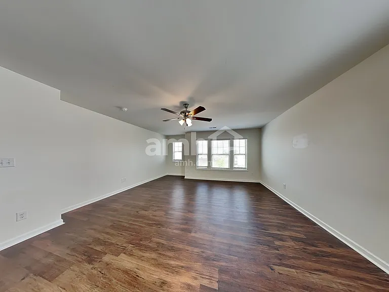 810 Genesis Way — Photo 10