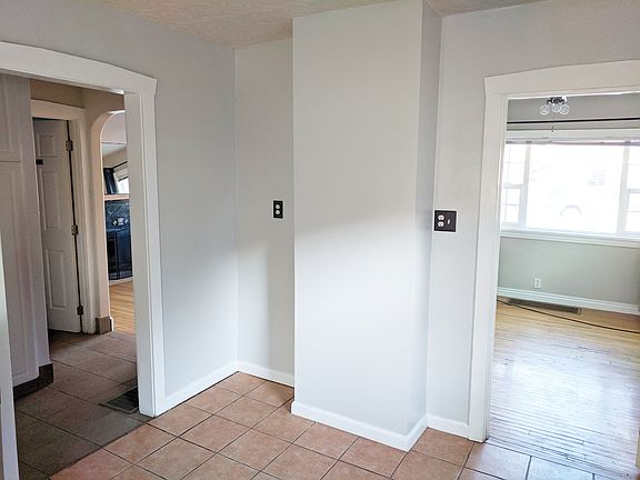 4th image of 164 E Herbert Ave