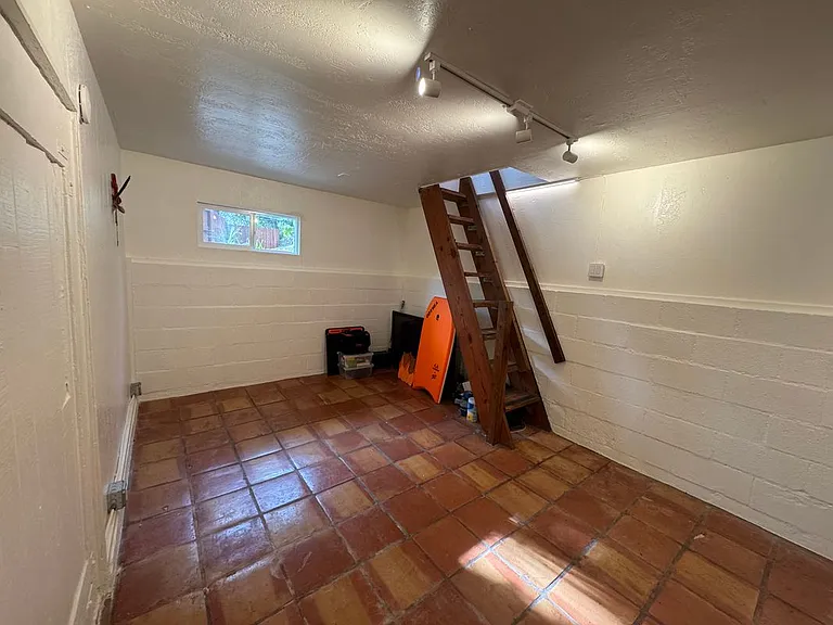 1619 Oak Dr #B1 — Photo 13