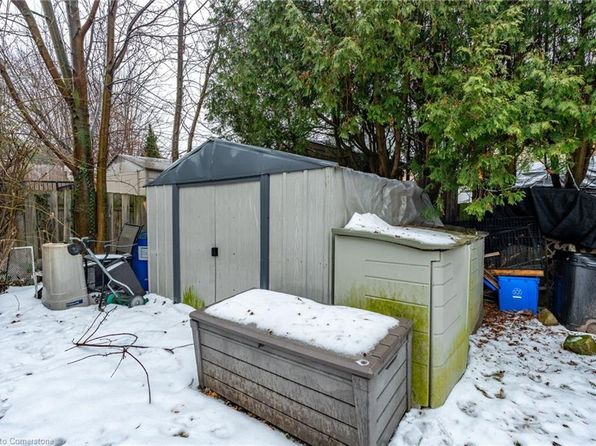 97 Guildwood Dr, Hamilton, ON L9C 6S3