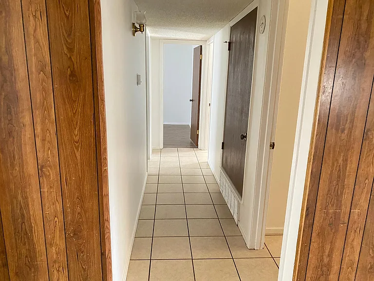 285 Nottingham Trl — Photo 8