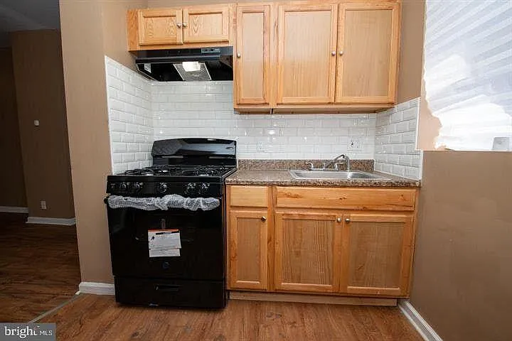 509 N Paxon St — Photo 14