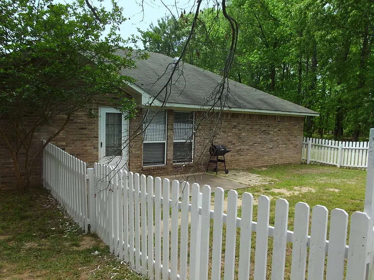 15813 Brittain Ct — Photo 9