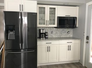 16919 Lake Rd, Spring Lake, MI 49456