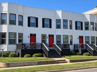 624 W 3rd St #A, Waterloo, IA 50701
