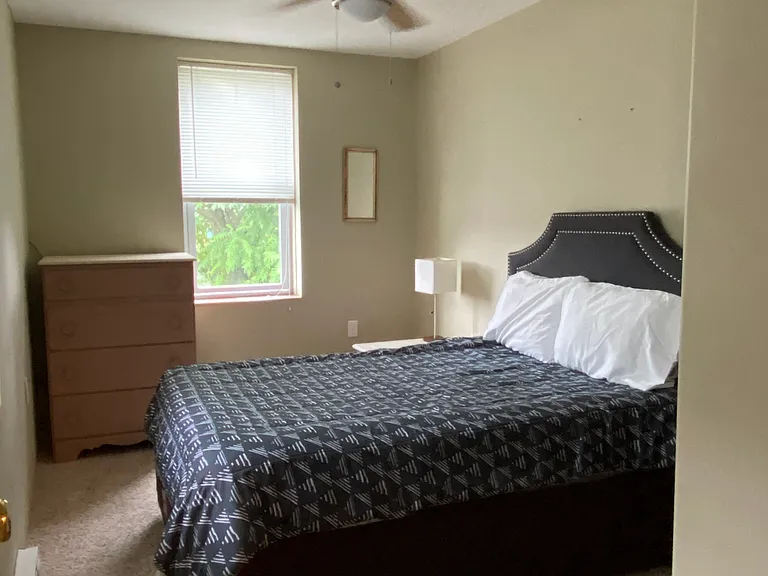 1701 Brownsville Rd #1 — Photo 4