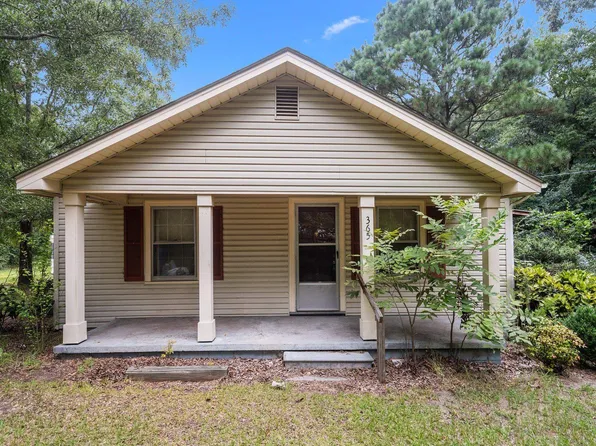 365 E Main St, Coats, NC 27521