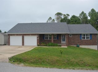 20516 Luna Rd, Waynesville, MO 65583