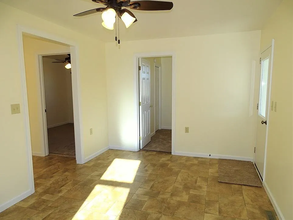 1 bed, 780 sqft, $1,450 — Photo 4