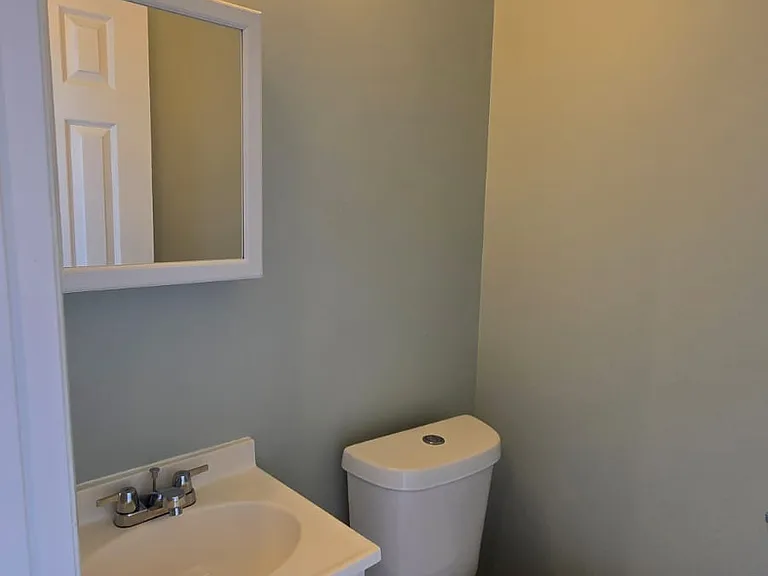 696 Governors Way — Photo 5