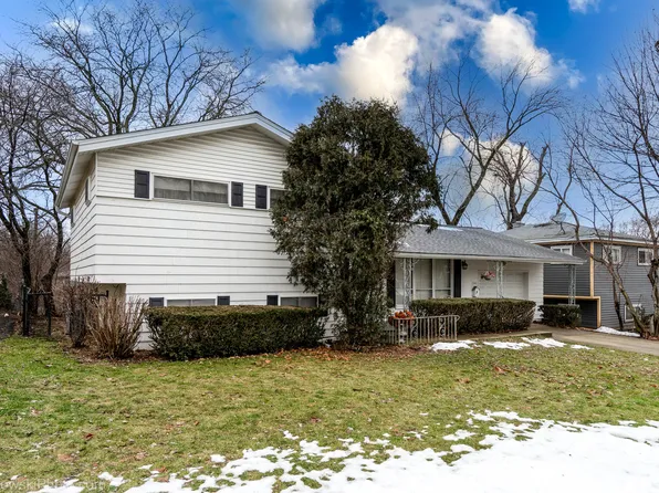 1340 Davine Dr, Glendale Heights, IL 60139