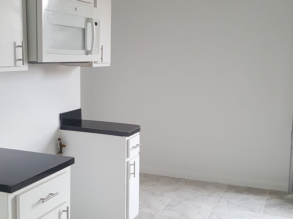 1st image of 131 Clarkson Ave
