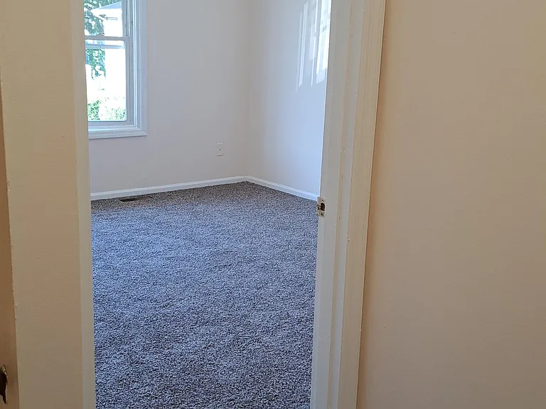 1602 Friendship Rd — Photo 13