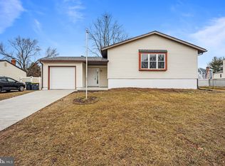 9 E Regal Blvd, Newark, DE 19713