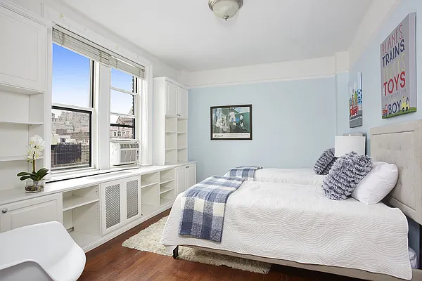 Sold by Stribling | media 14