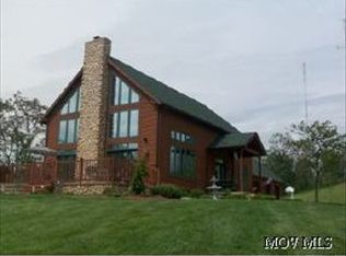 1336 Summit Rd, Parkersburg, WV 26105