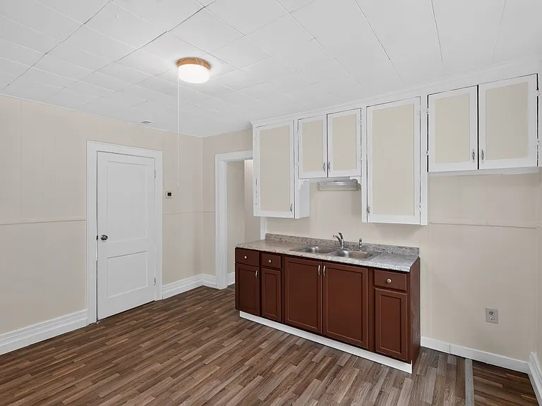 97 Kilhoffer St #2 — Photo 11