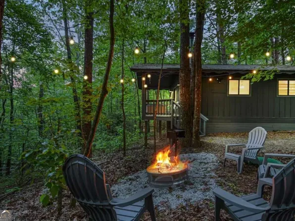 139 Country Breeze Dr, Sautee Nacoochee, GA 30571