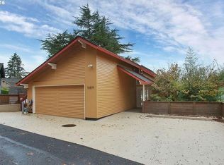 16819 Greenbrier Rd, Lake Oswego, OR 97034