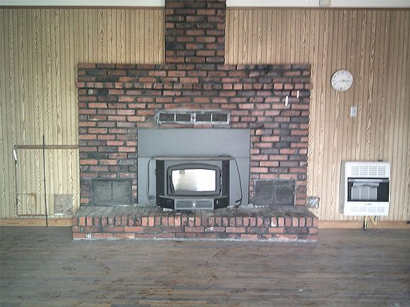 3rd image of 1244 W 435th Rd