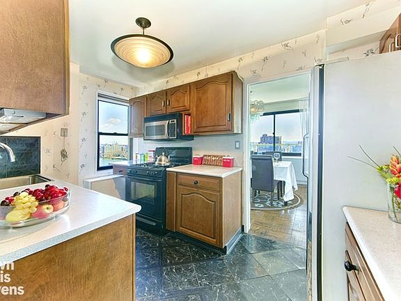 4th image of 530 E 72nd St APT 16C