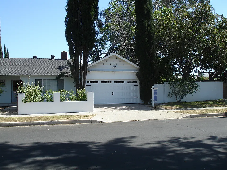 6721 Melba Ave